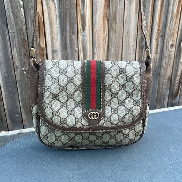 GUCCI Gucci Shelly Line GG Supreme Crossbody Bag PVC Authentic - Picture 5 of 14